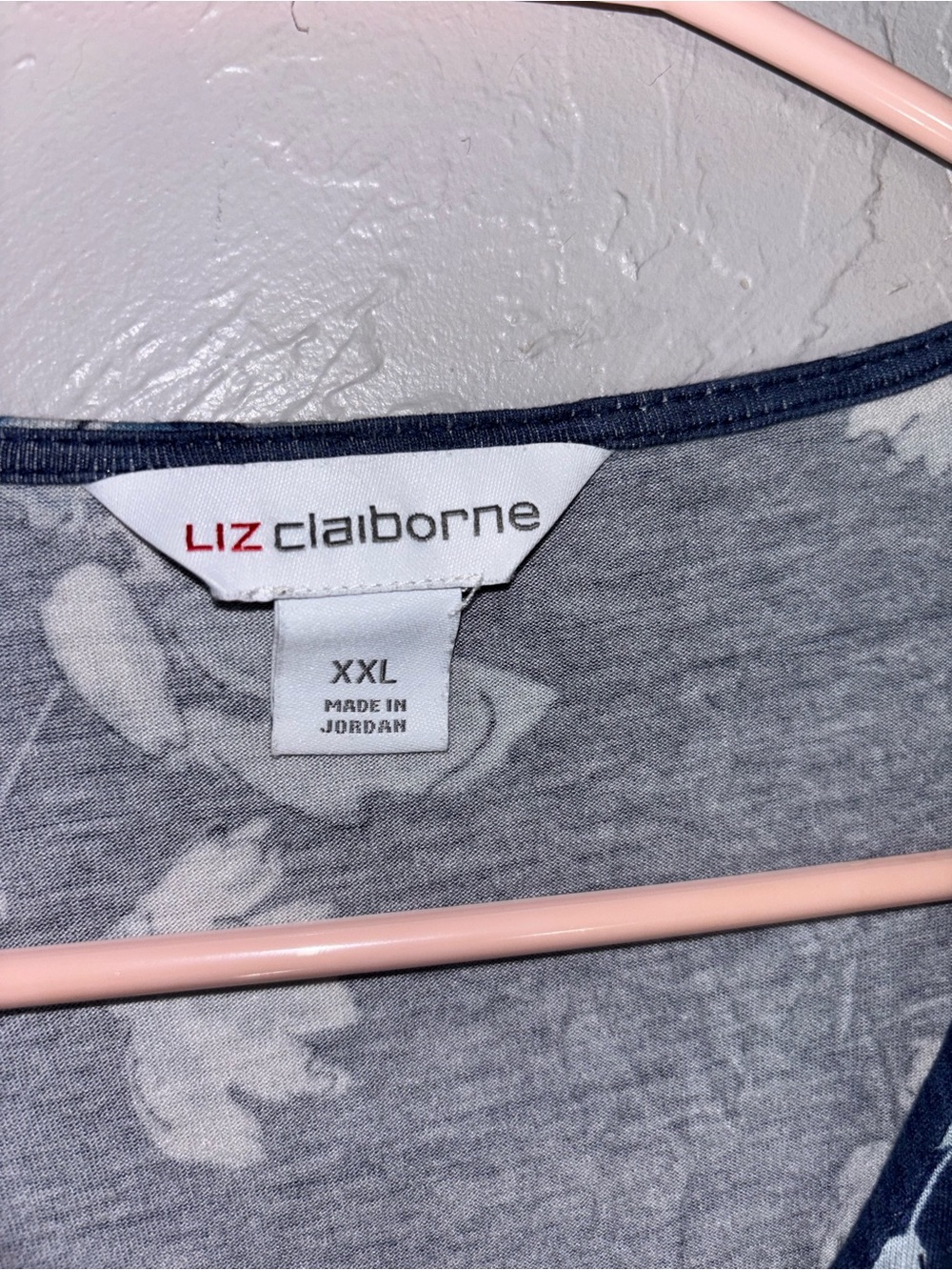 Liz Claiborne Navy Floral V-Neck Button-Accent Top - Picture 10 of 12
